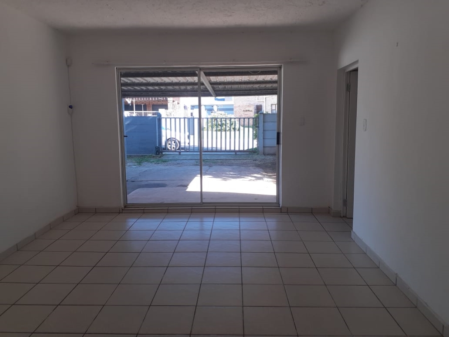 To Let 3 Bedroom Property for Rent in Kabeljauws Eastern Cape